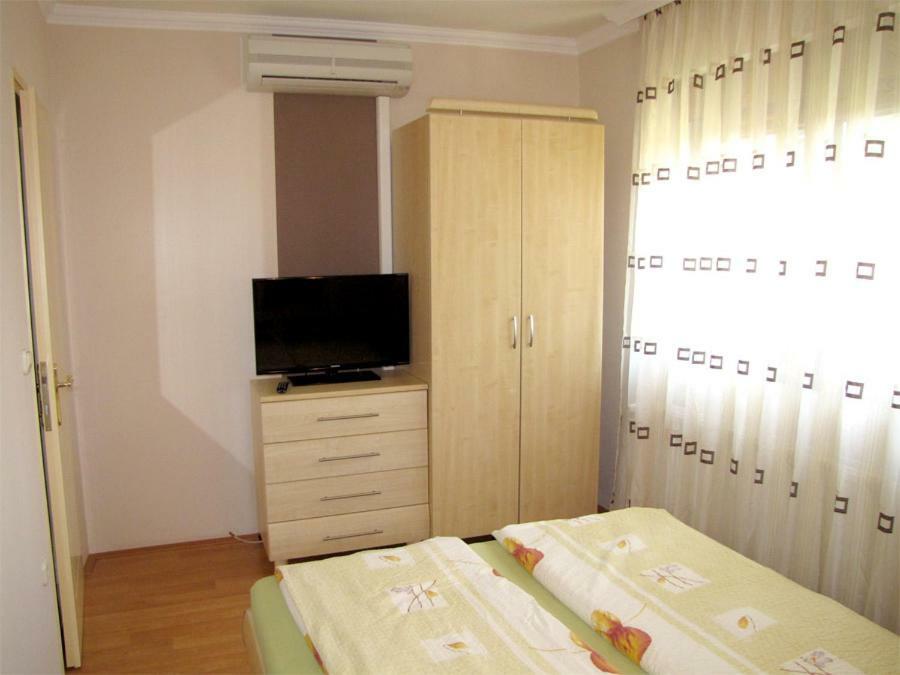 Szegfu Apartman Villa Hajduszoboszlo Exterior photo